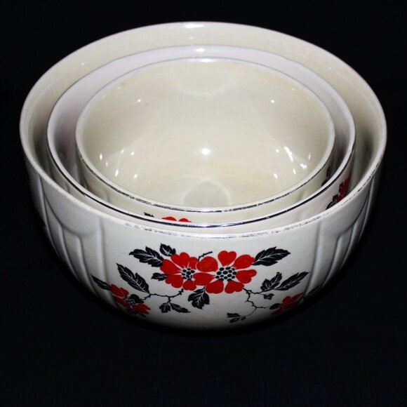 Hall’s Red Poppy Baking Dishes | Vintage Nesting Bowls | Hall’s Superior Quality - Picture 2 of 7